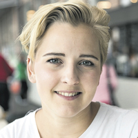 Lesbisk forfører student