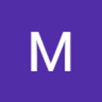 Tukli mushuklar bilan qizlarning fotosuratlari