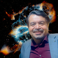 Roberto  Vázquez related author profile picture