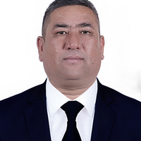 Osiyolik ayol veb-kamerada yechinmoqda.