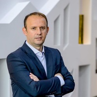 shkencapoitilke-unipr.academia.edu