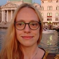 Photo of Nadine Holzmeier