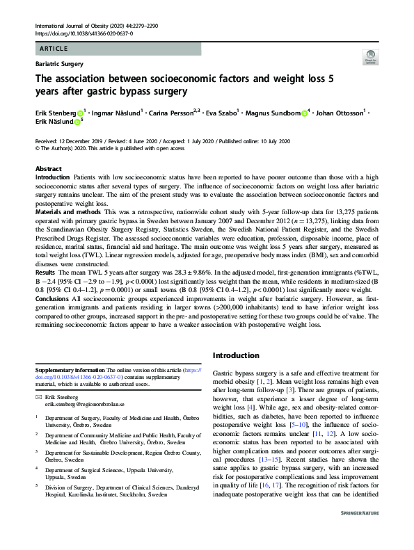The association between socioeconomic factors and weight loss 5 years after gastric bypass surgery