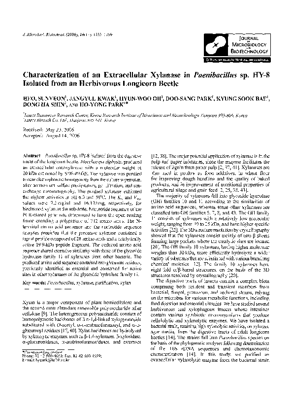 Characterization of an Extracellular Xylanase in Paenibacillus sp. HY-8 Isolated from an Herbivorous Longicorn Beetle